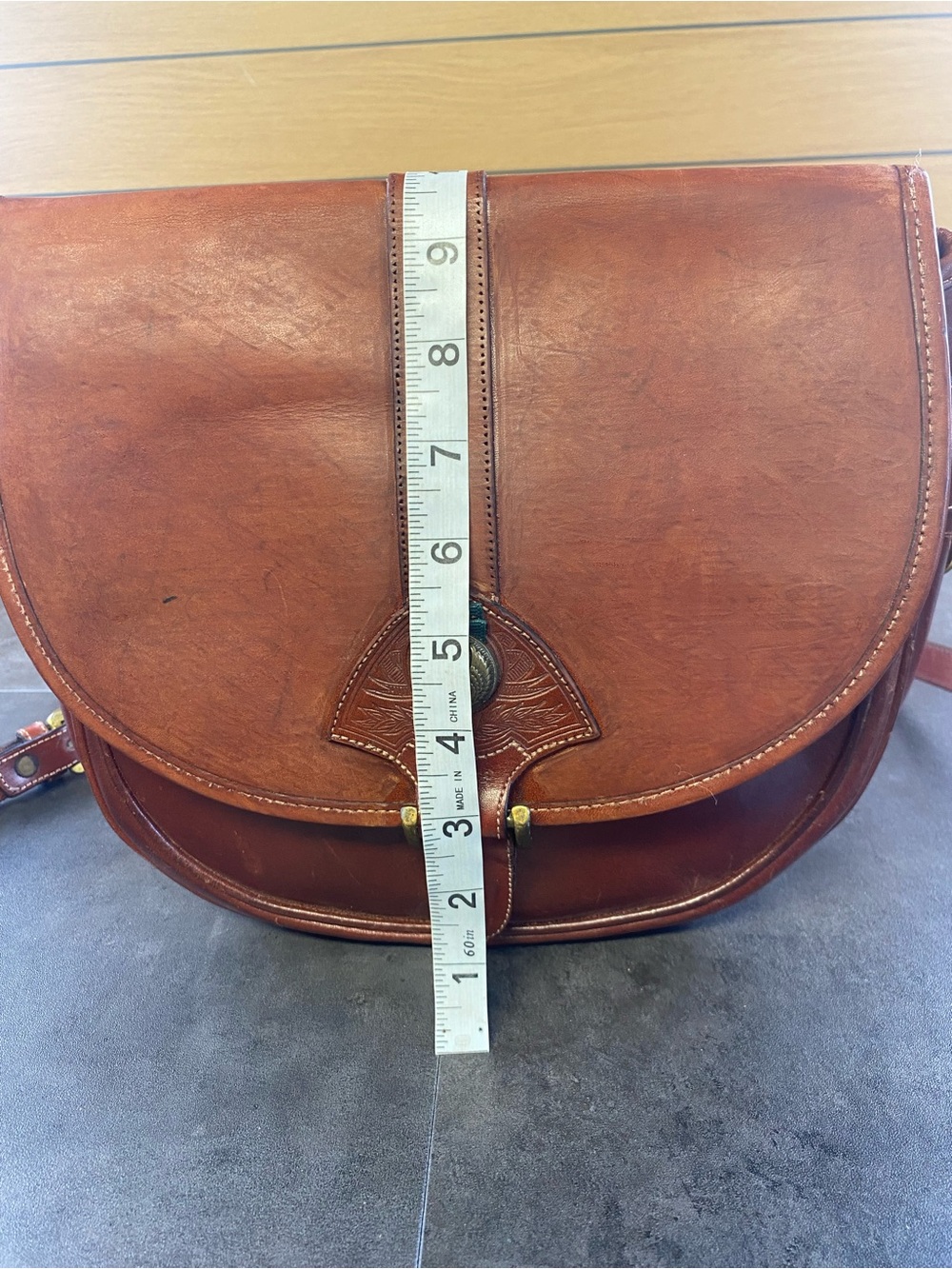 Arlington Greene Saddlery Brown worn Leather Saddle Crossbody Bag - Picture 5 of 11